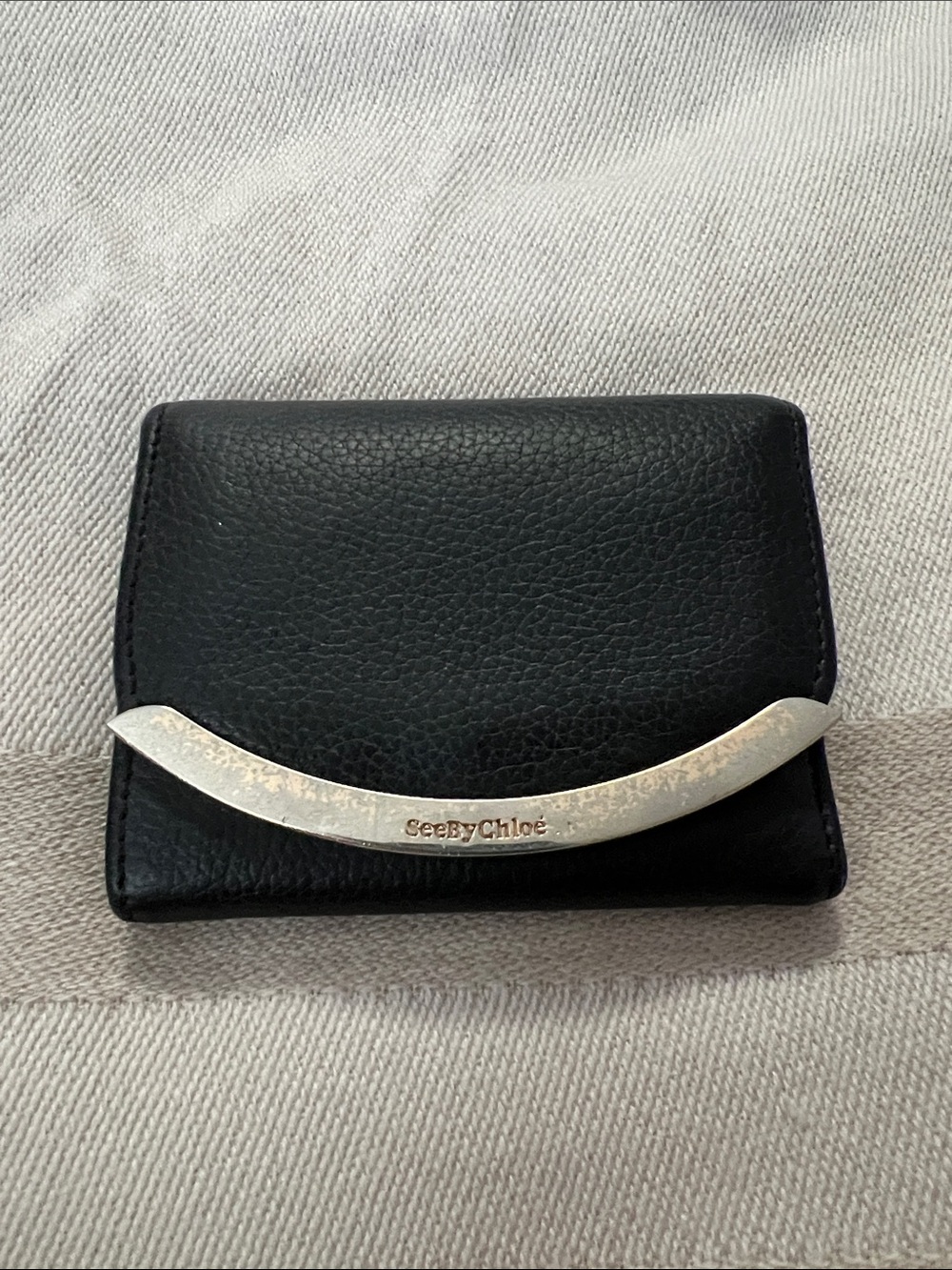 See By Chloe Black Leather Lizzie wallet